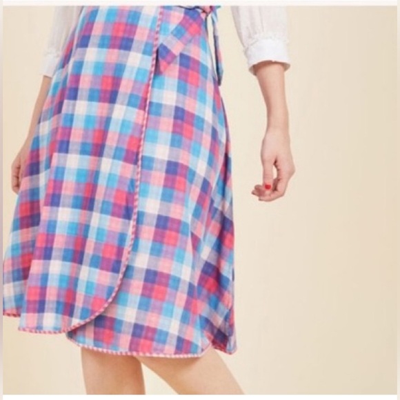 ModCloth Reversible Blue and Pink Gingham Wrap Skirt - Picture 2 of 5